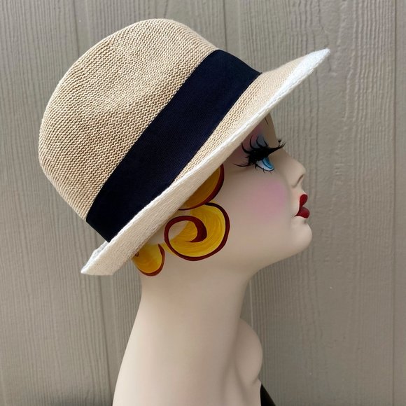 SOLD Vintage 90s Woven Trilby Fedora Hat - Picture 10 of 13